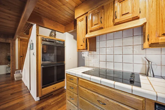 $750,000 | 745 Kings Court, Lake Arrowhead, CA 92352