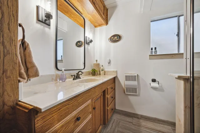 $750,000 | 745 Kings Court, Lake Arrowhead, CA 92352