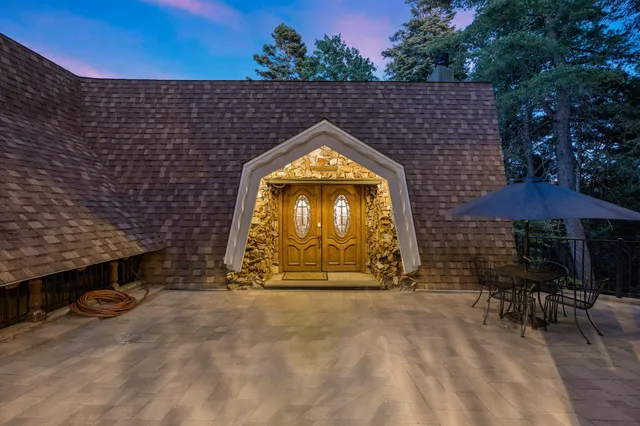 $750,000 | 745 Kings Court, Lake Arrowhead, CA 92352