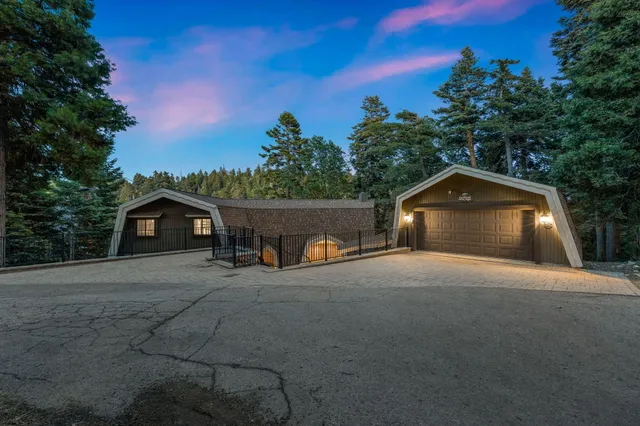 $750,000 | 745 Kings Court, Lake Arrowhead, CA 92352