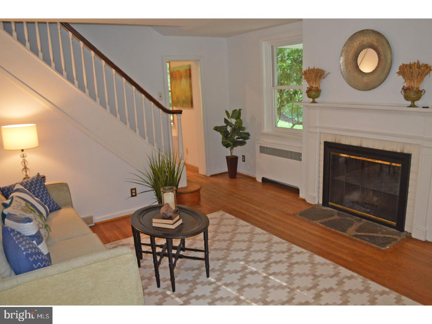 39 Green Valley Road Wallingford, PA 19086 - Photo 2 of 24 Living Room