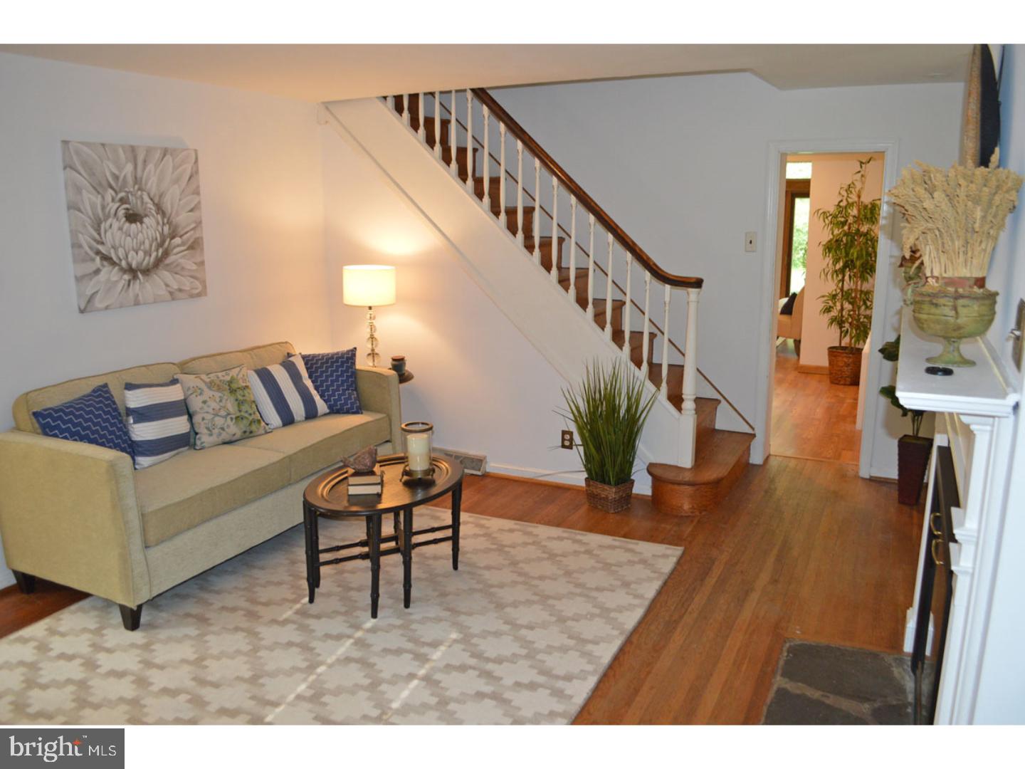 39 Green Valley Road Wallingford, PA 19086 - Photo 3 of 24 Living Room