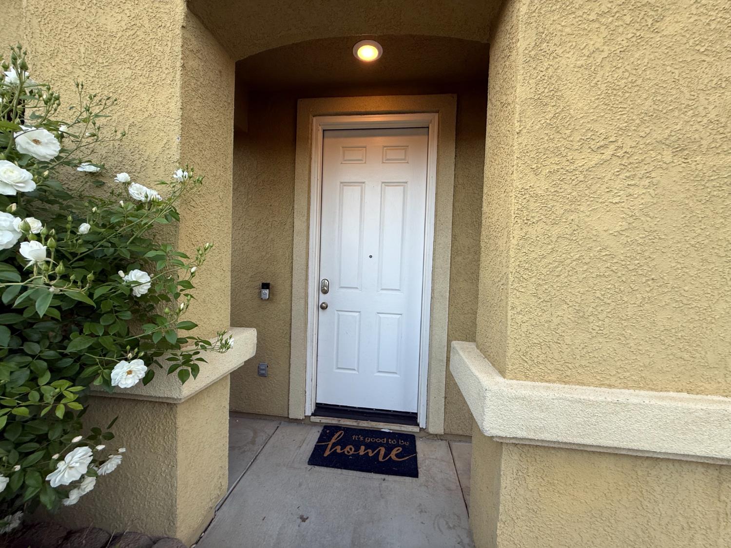301 Unity Circle Sacramento, CA 95833 - Photo 1 of 33