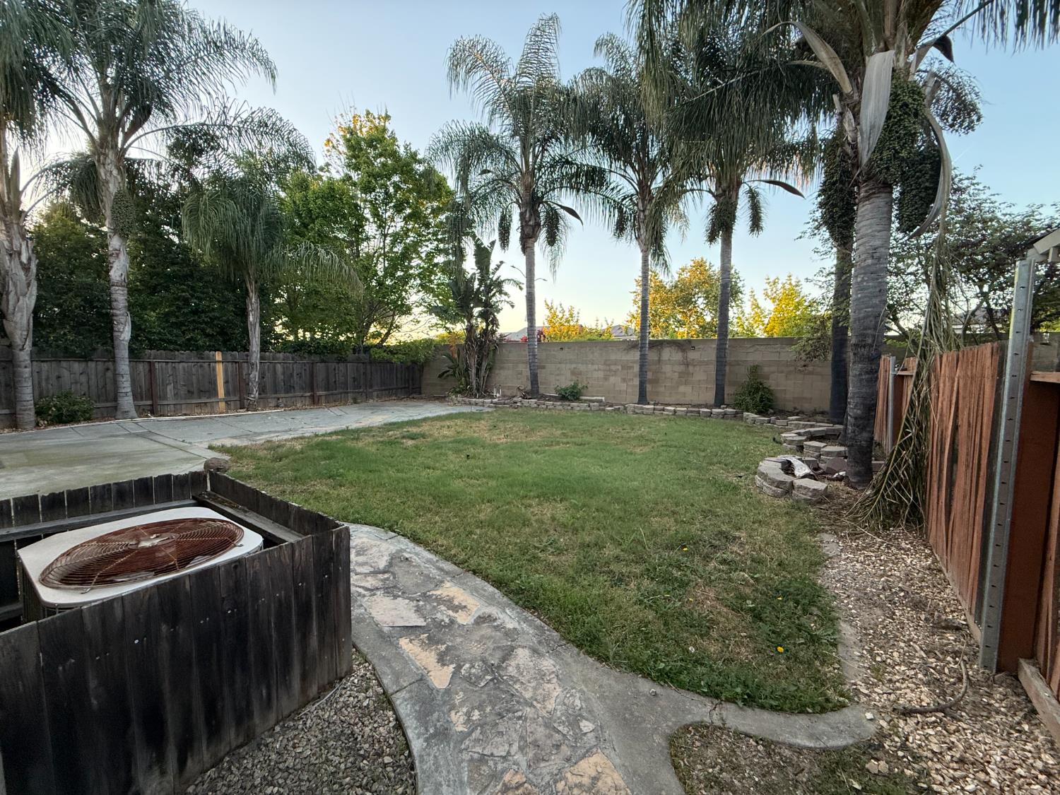 301 Unity Circle Sacramento, CA 95833 - Photo 32 of 33