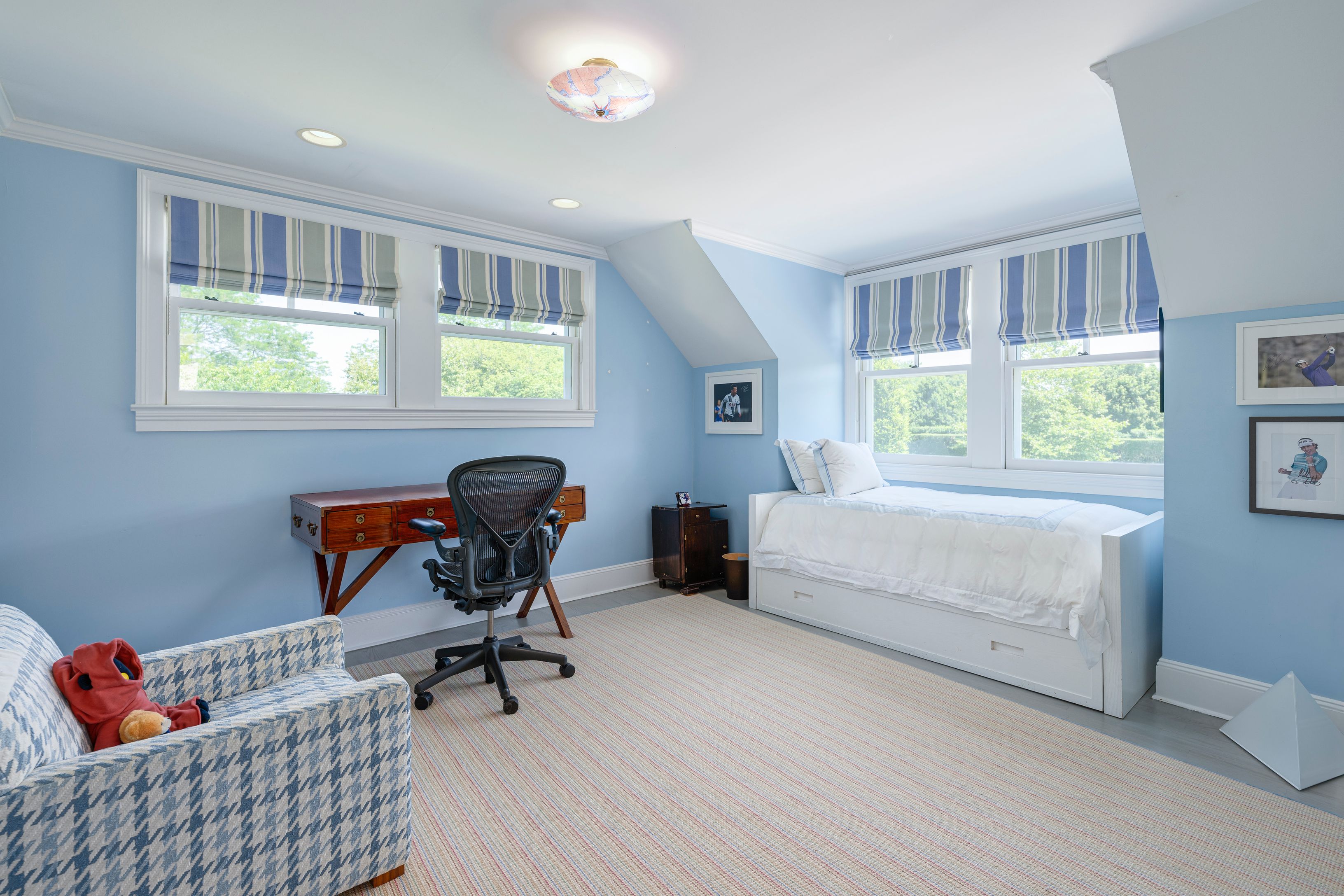 1 Mecox Field Lane Bridgehampton, NY 11932 - Photo 13 of 27 Guest Bedroom