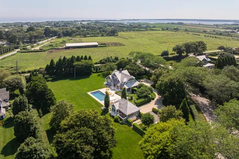 $8,495,000 | 1 Mecox Field Lane, Bridgehampton, NY 11932