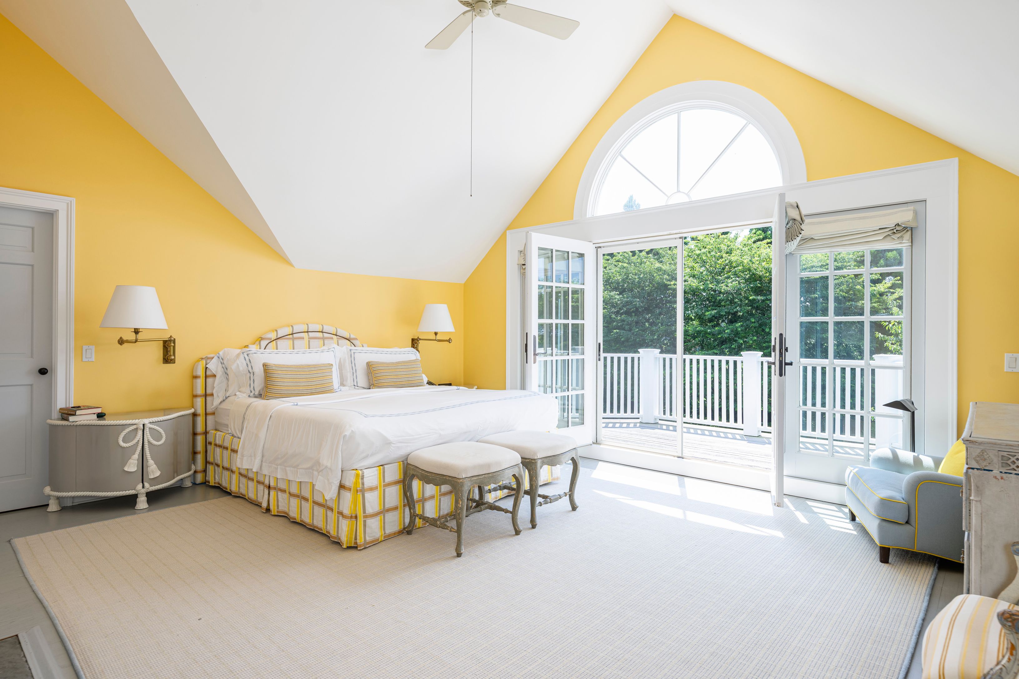 1 Mecox Field Lane Bridgehampton, NY 11932 - Photo 10 of 27 Primary Bedroom