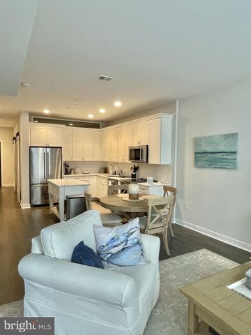 $735,000 | 141 West Street, Unit 303, Annapolis, MD 21401