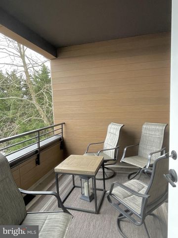 $735,000 | 141 West Street, Unit 303, Annapolis, MD 21401