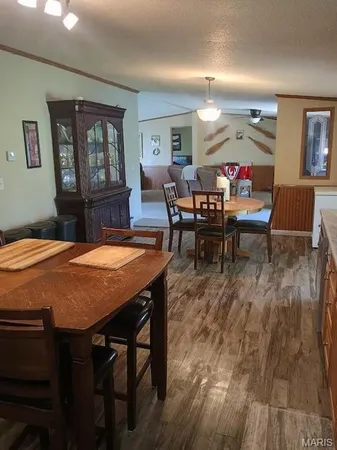 $229,900 | 46 Private Road 160-190, Alton, MO 65606