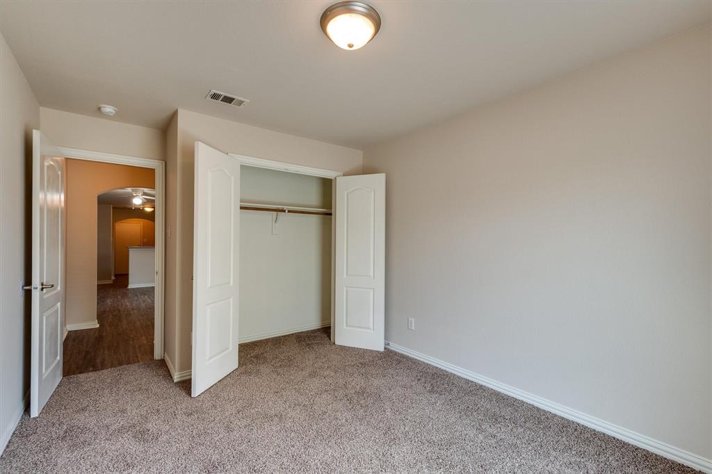 121 Cliff Height Circle Dallas, TX 75241 - Photo 8 of 25