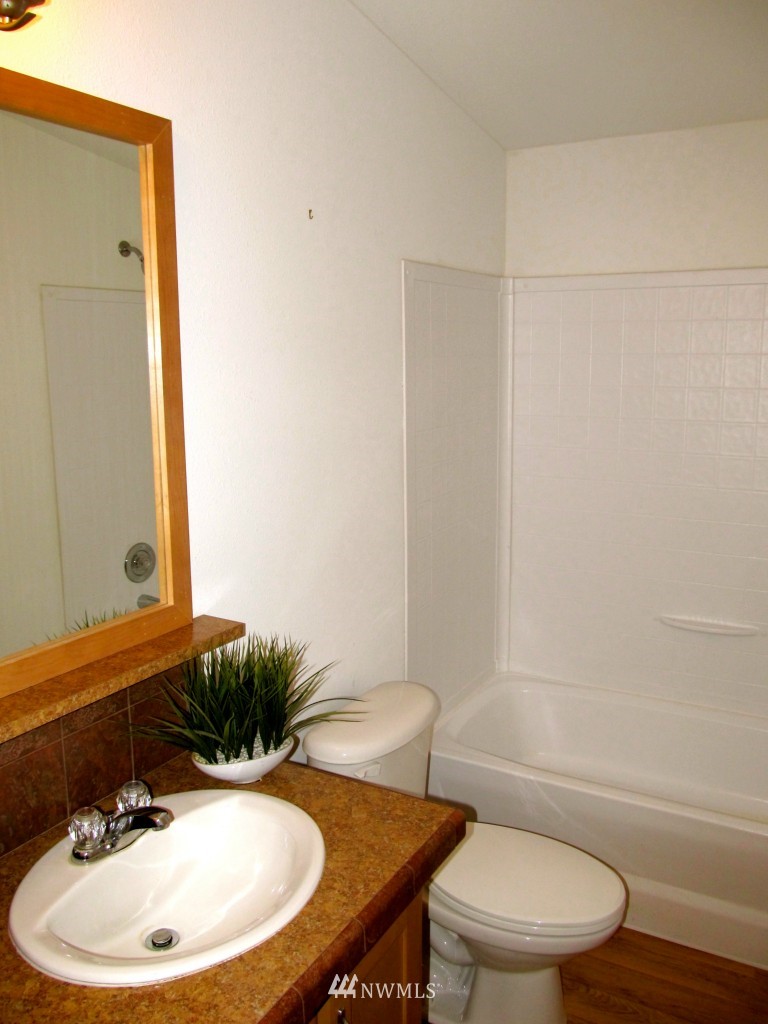 20820 Flumerfelt Road Southeast Centralia, WA 98531 - Photo 14 of 25 Gallery Image 14