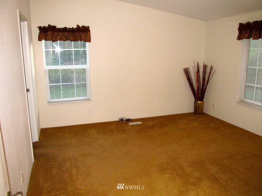 20820 Flumerfelt Road Southeast Centralia, WA 98531 - Photo 9 of 25 Gallery Image 9