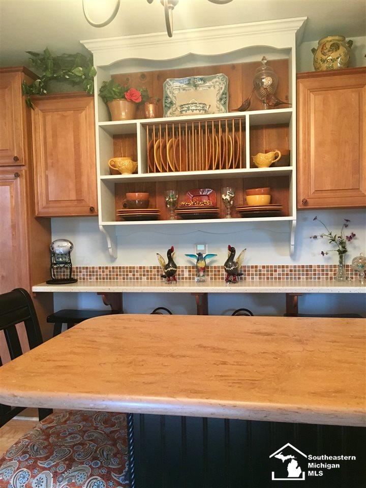 30434 South Gibraltar Road Gibraltar, MI 48173 - Photo 6 of 61