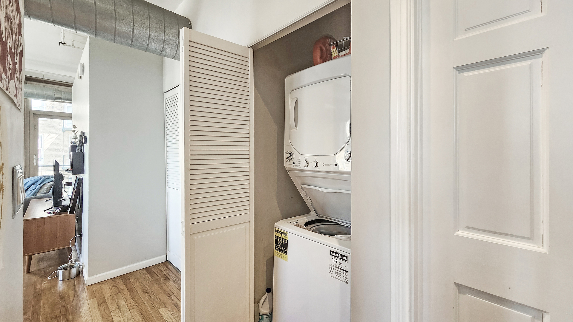420 South Clinton Street, Unit 401 Chicago, IL 60607 - Photo 17 of 26