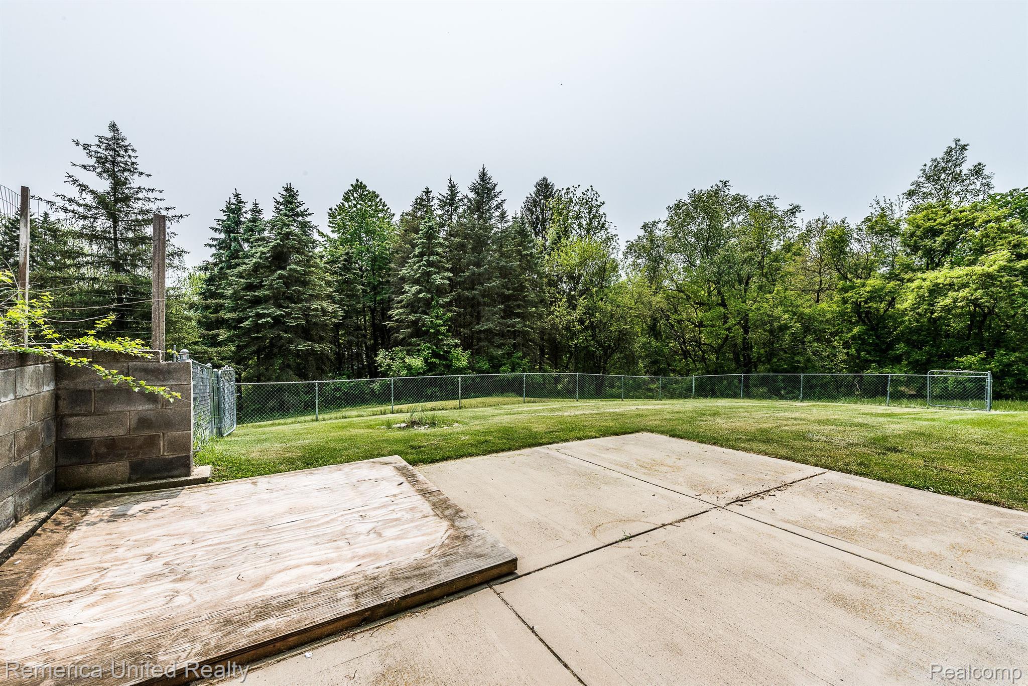 3500 East Schafer Road Howell, MI 48843 - Photo 31 of 37 Gallery Image 31