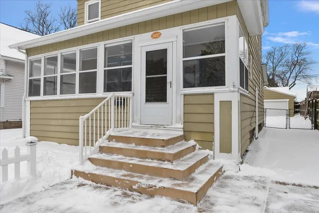 $349,900 | 1037 Washington Avenue, Grand Haven, MI 49417