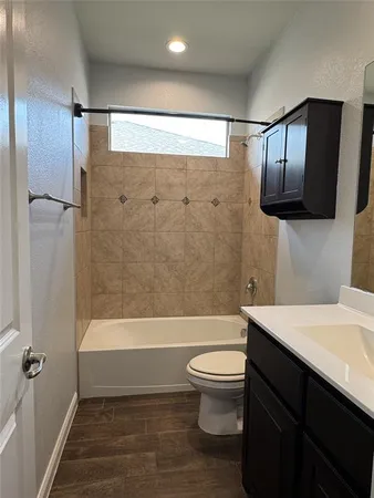 $2,280 | 2511 Allview Lane, Glenn Heights, TX 75154
