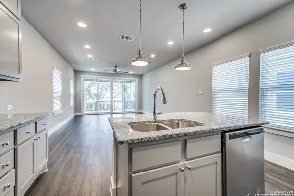$2,350 | 445 Natalen Avenue, San Antonio, TX 78209