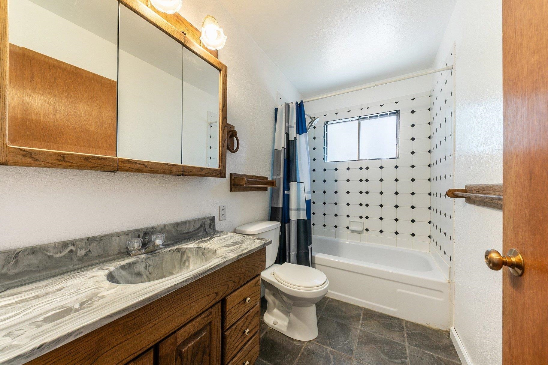 995 Holly Road Tahoe City, CA 96145 - Photo 17 of 28