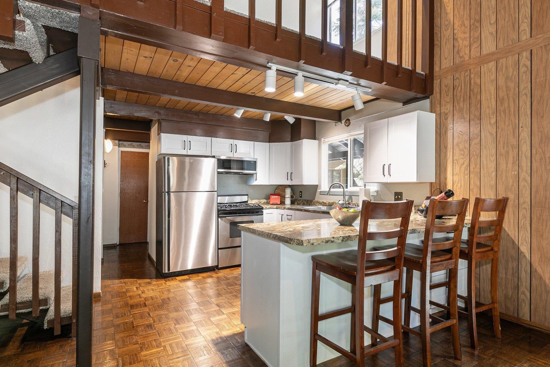 995 Holly Road Tahoe City, CA 96145 - Photo 6 of 28