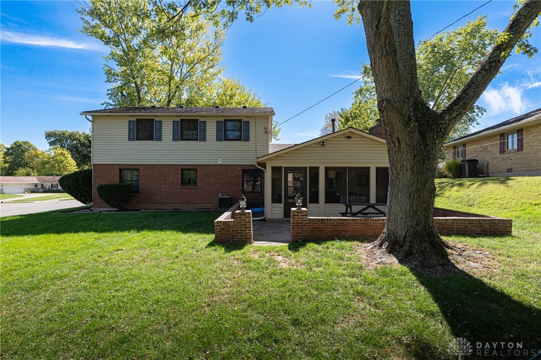 2447 Hemphill Road Kettering, OH 45440 - Photo 30 of 37 Gallery Image 30