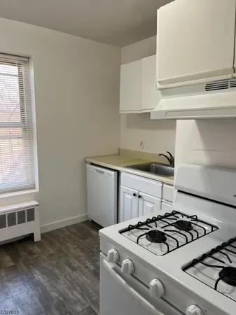 $1,367 | 354 South Orange Avenue, Unit 1A, South Orange, NJ 07079