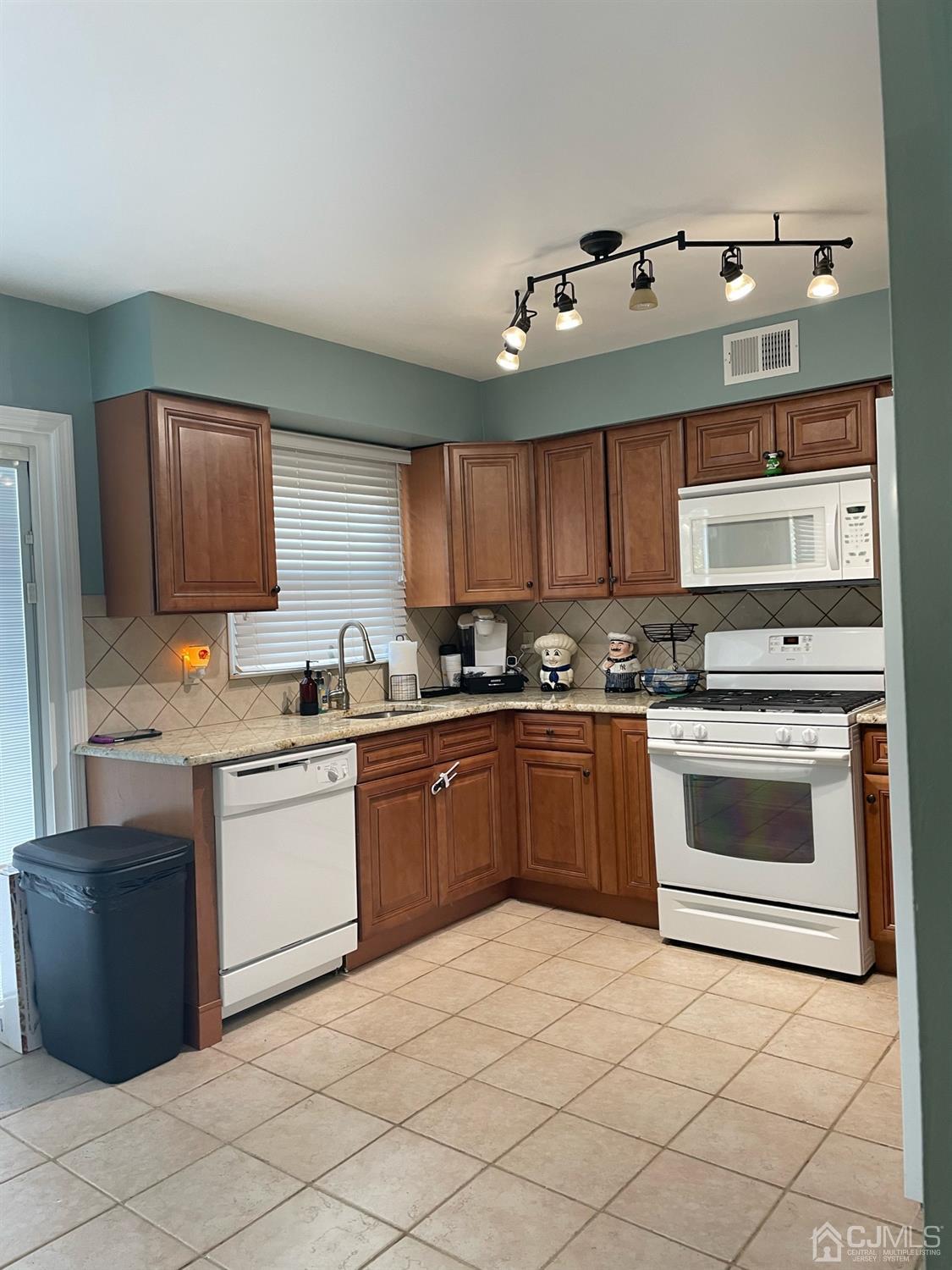 16 Glen Road Brick, NJ 08723 - Photo 16 of 39 Gallery Image 16