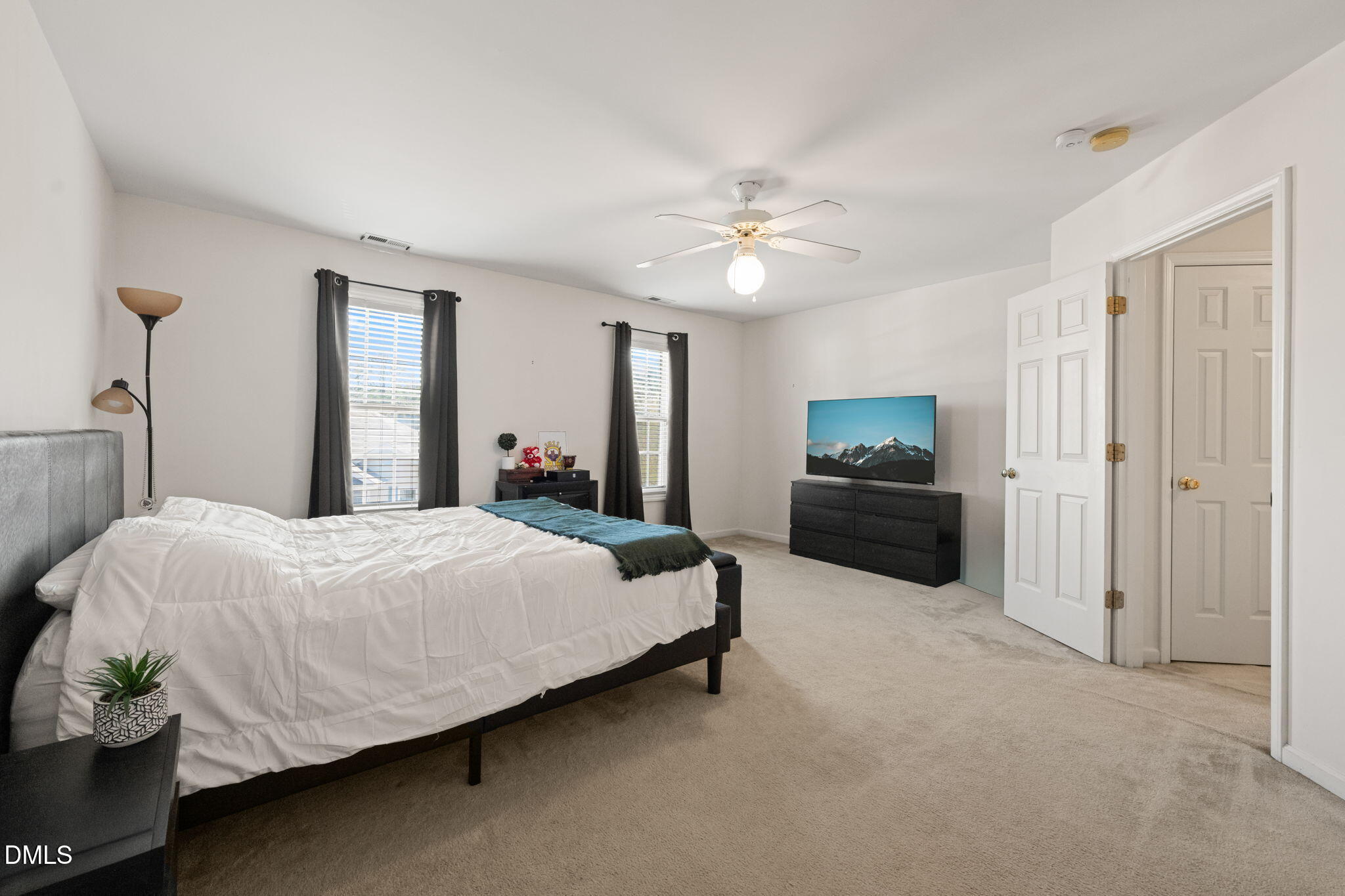 33 Signet Drive Durham, NC 27704 - Photo 16 of 28 16-web-or-mls-untitled-22
