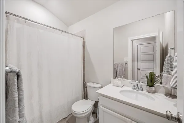 $2,300 | 4246 Pale Fox Lane, Katy, TX 77493