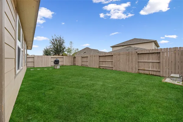 $2,300 | 4246 Pale Fox Lane, Katy, TX 77493