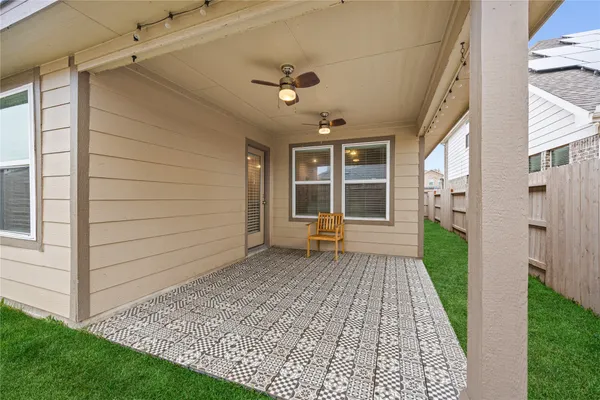 $2,300 | 4246 Pale Fox Lane, Katy, TX 77493