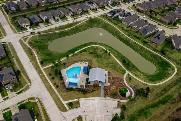 $2,300 | 4246 Pale Fox Lane, Katy, TX 77493