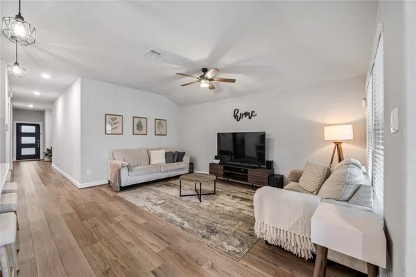 $2,300 | 4246 Pale Fox Lane, Katy, TX 77493