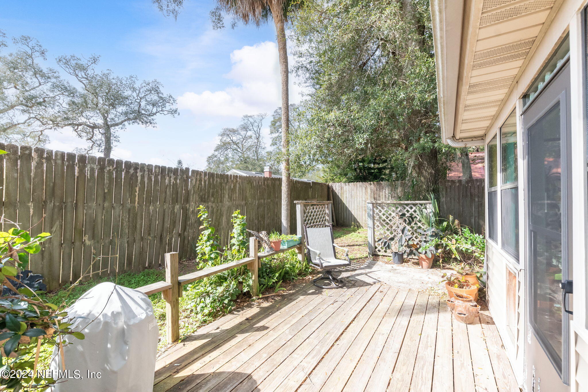 312 Linden Road St. Augustine, FL 32086 - Photo 21 of 40 a view of a balcony with chairs