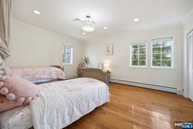 $1,850,000 | 364 West Clinton Avenue, Tenafly, NJ 07670