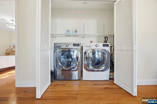 $1,850,000 | 364 West Clinton Avenue, Tenafly, NJ 07670