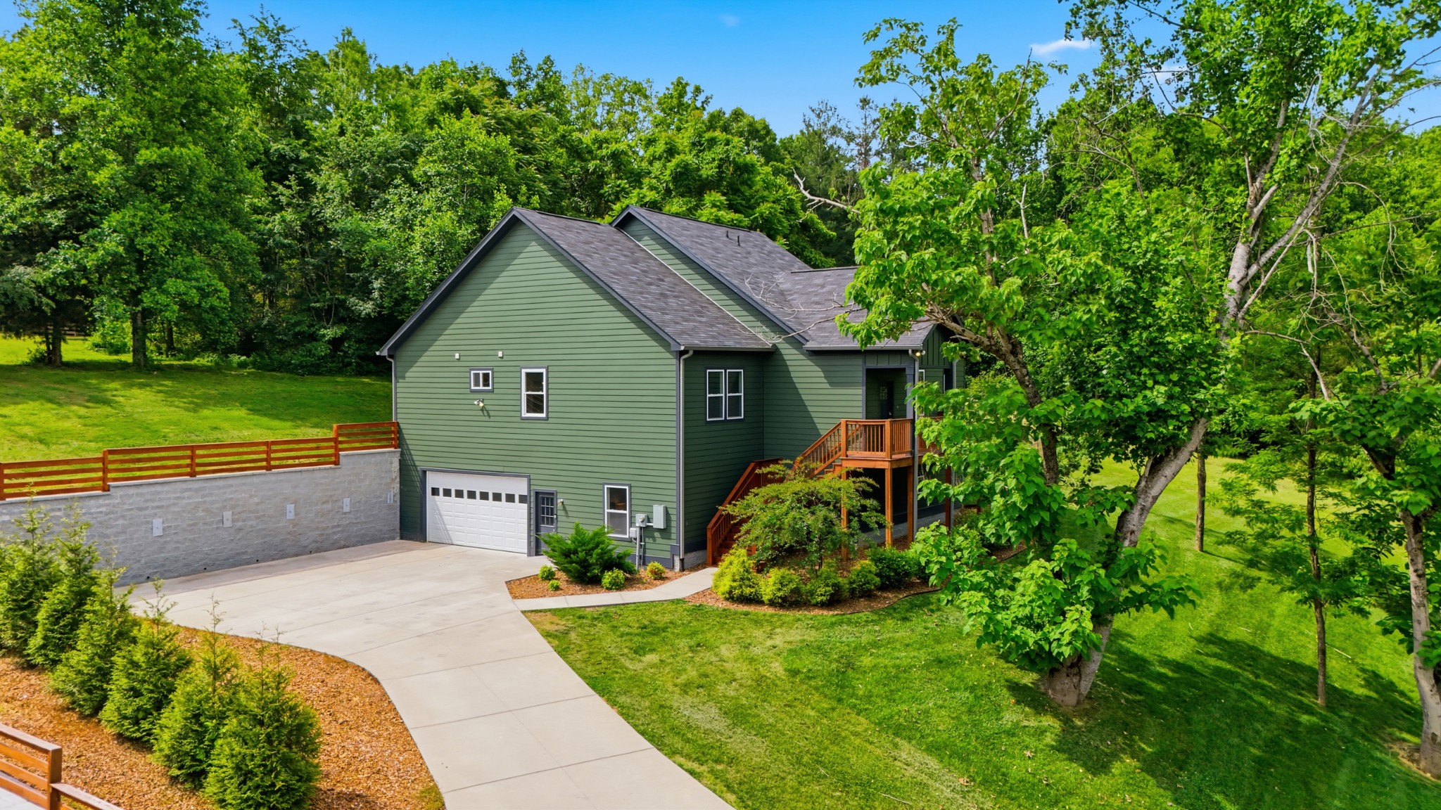 157 Lena Loop Burns, TN 37029 - Photo 15 of 72