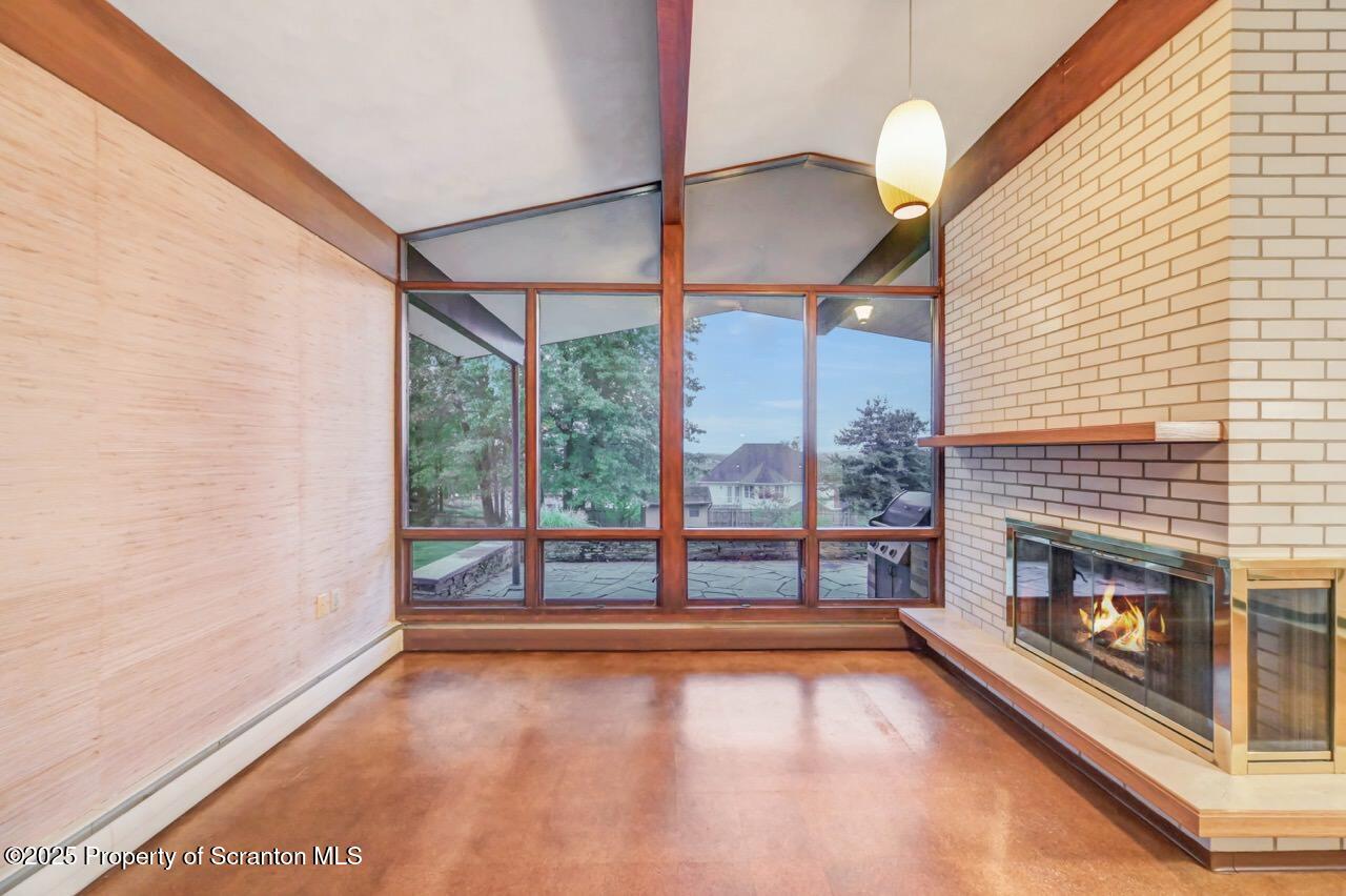 446 Kennedy Drive Archbald, PA 18403 - Photo 17 of 78 446 Kennedy Dr 15 Large