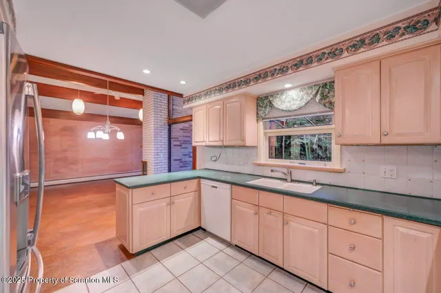 $409,900 | 446 Kennedy Drive, Archbald, PA 18403