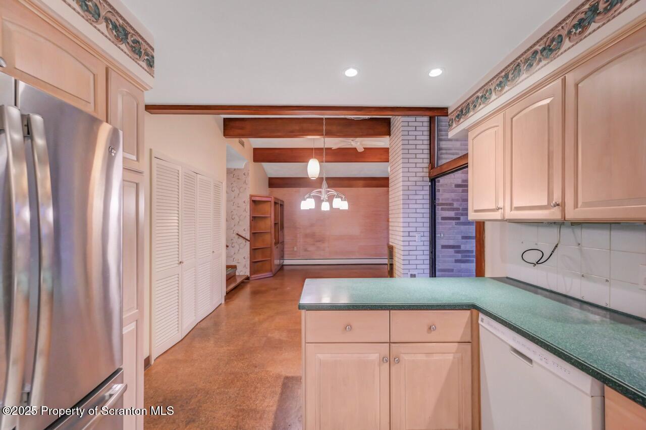 446 Kennedy Drive Archbald, PA 18403 - Photo 23 of 78 446 Kennedy Dr 21 Large