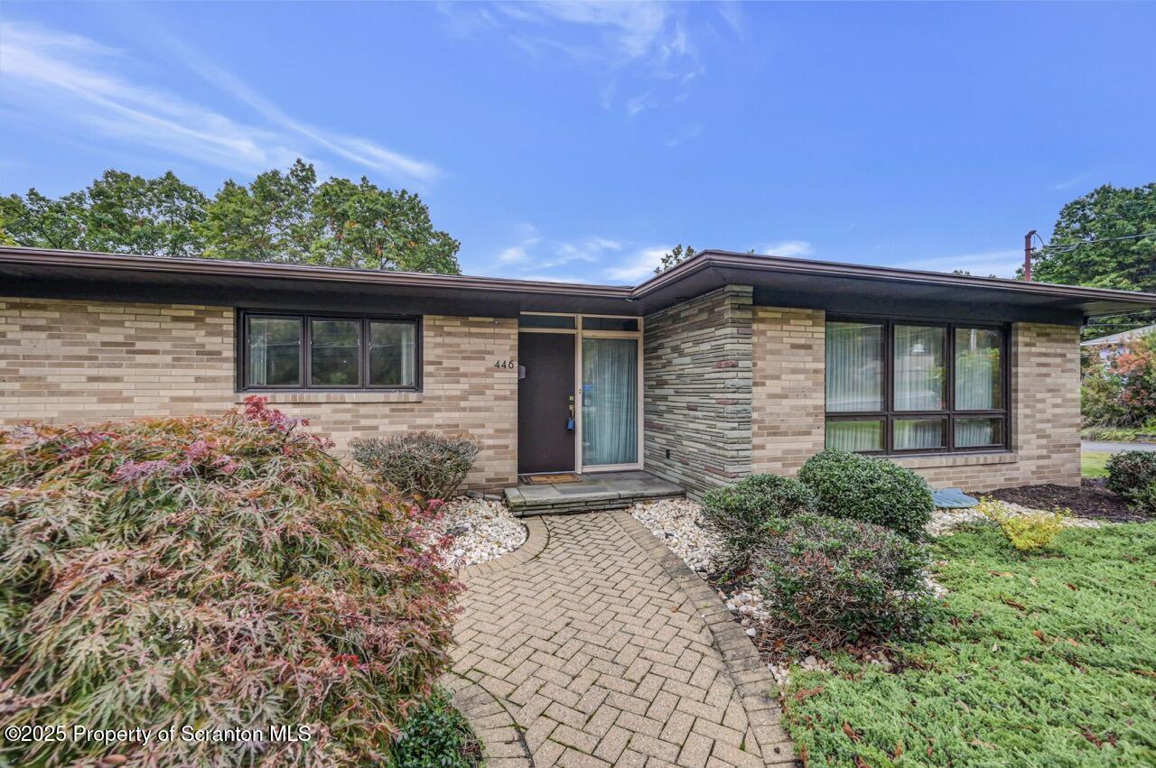 446 Kennedy Drive Archbald, PA 18403 - Photo 3 of 78 446 Kennedy Dr 07 Large