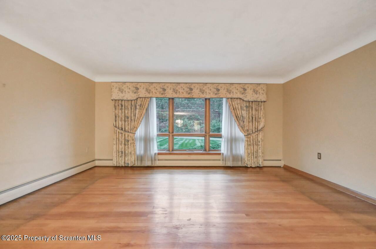 446 Kennedy Drive Archbald, PA 18403 - Photo 35 of 78 446 Kennedy Dr 33 Large