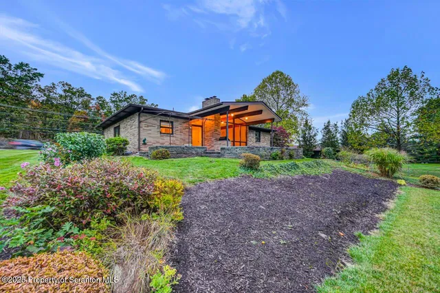 $409,900 | 446 Kennedy Drive, Archbald, PA 18403