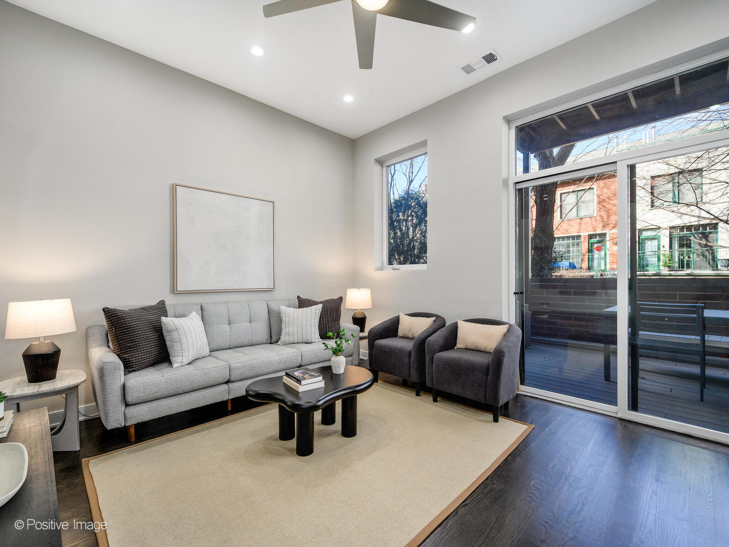 1802 South State Street, Unit 103 Chicago, IL 60616 - Photo 5 of 23
