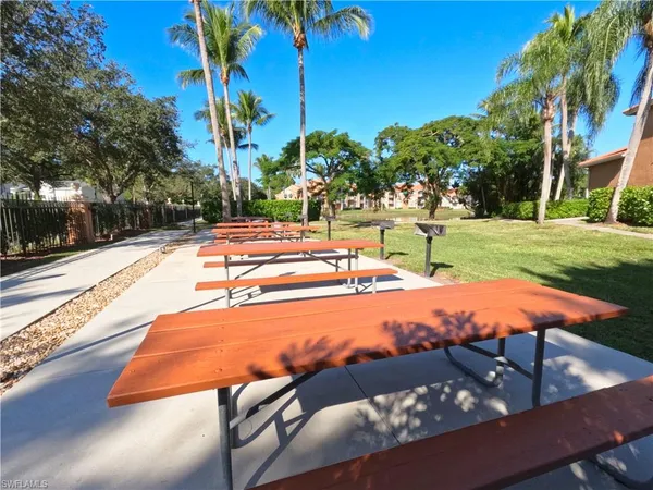 $3,100 | 1160 Wildwood Lakes Boulevard, Unit 304, Naples, FL 34104