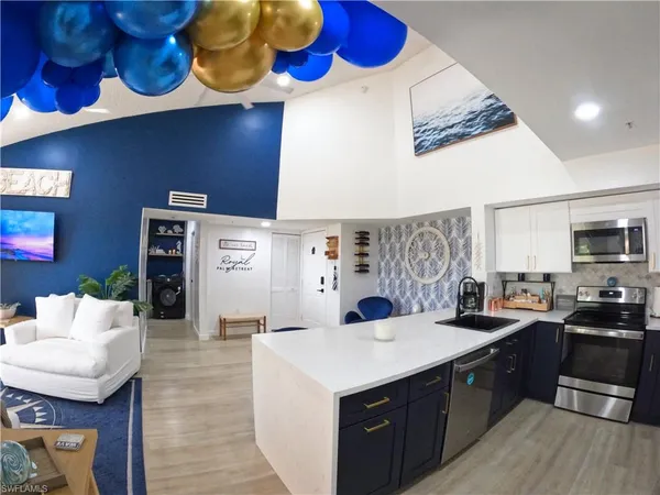 $3,100 | 1160 Wildwood Lakes Boulevard, Unit 304, Naples, FL 34104