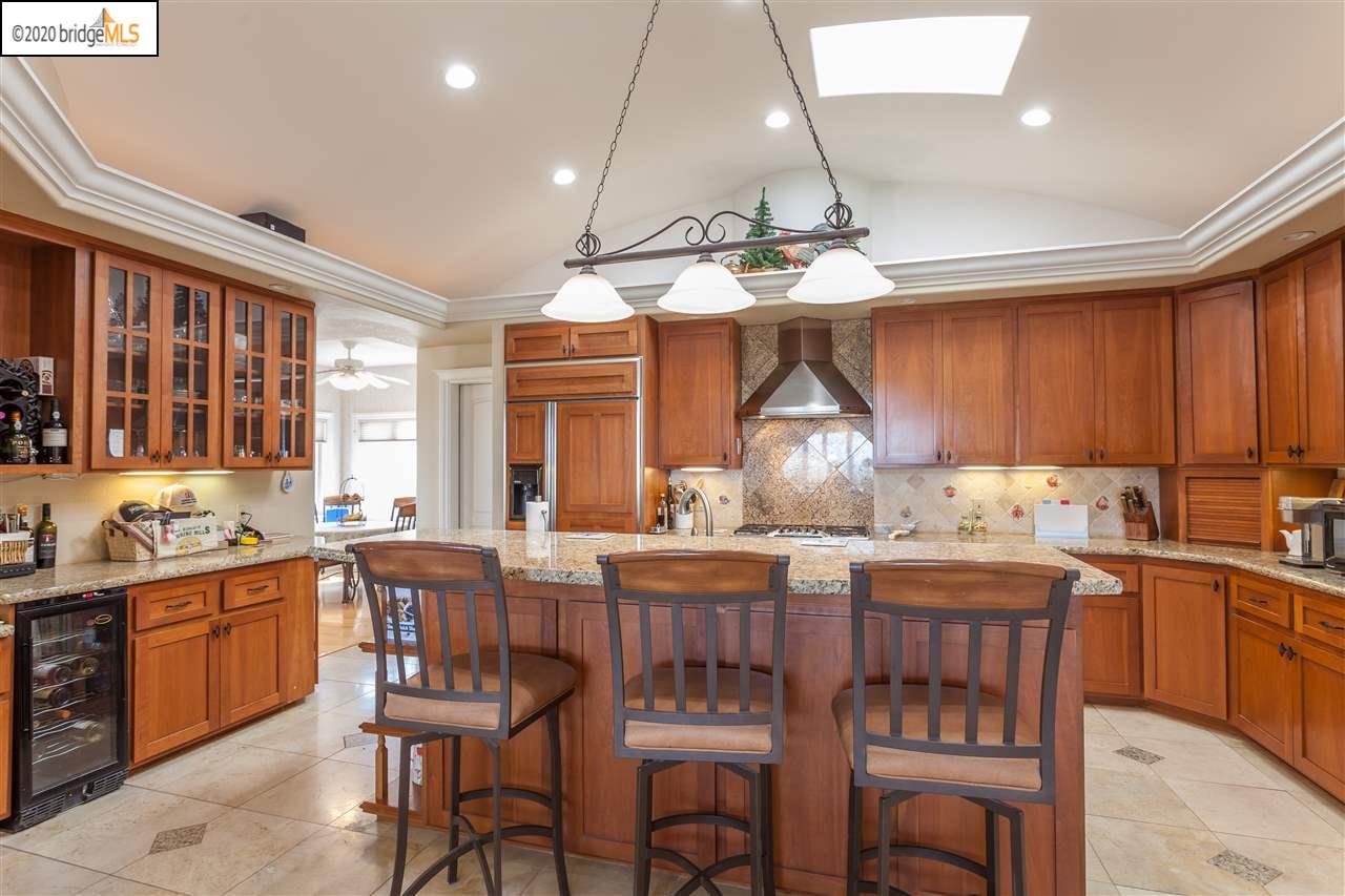 16562 West Grant Line Road Tracy, CA 95391 - Photo 9 of 39