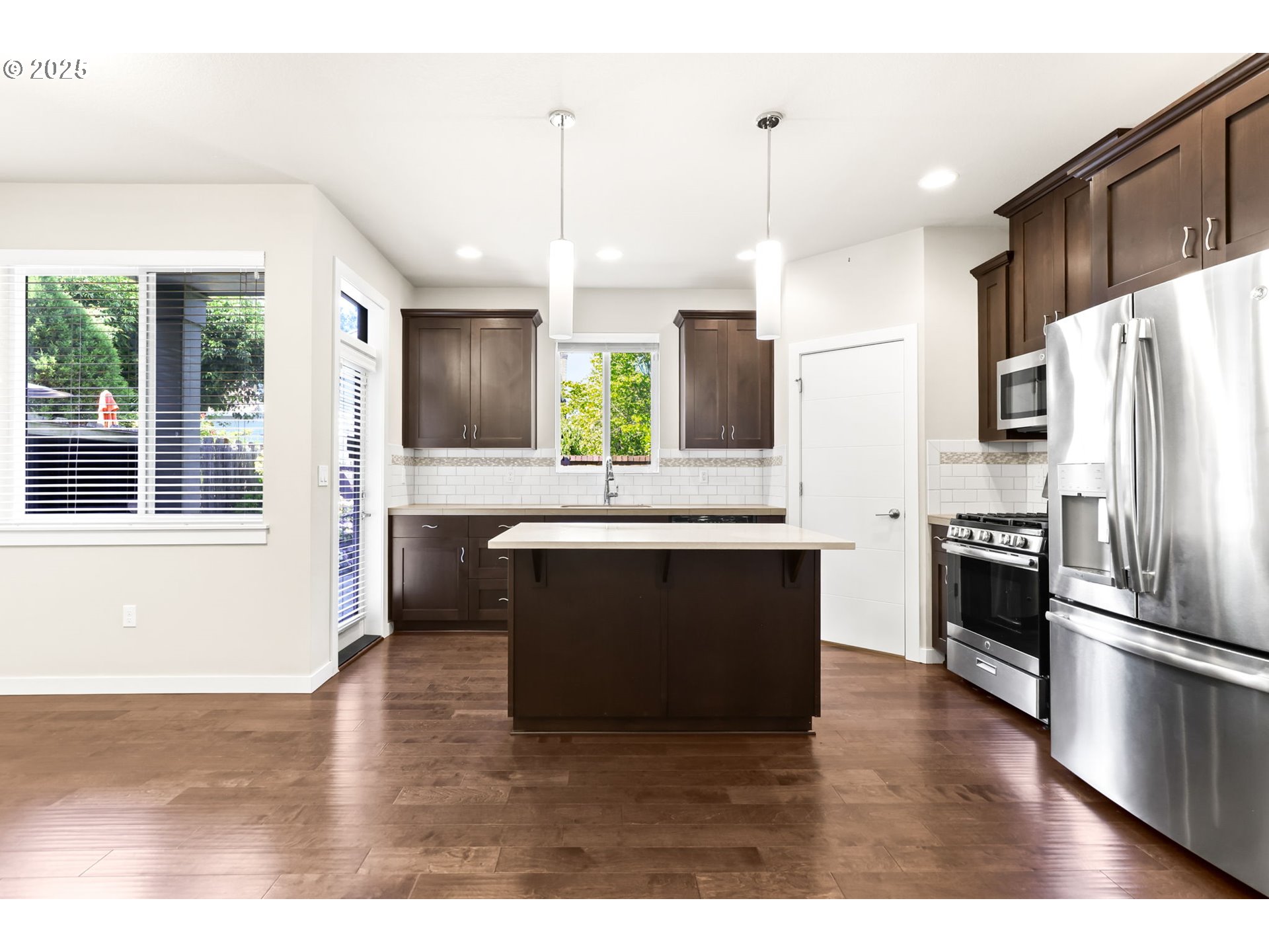 782 Pebblestone Lane Beaverton, OR 97006 - Photo 9 of 36