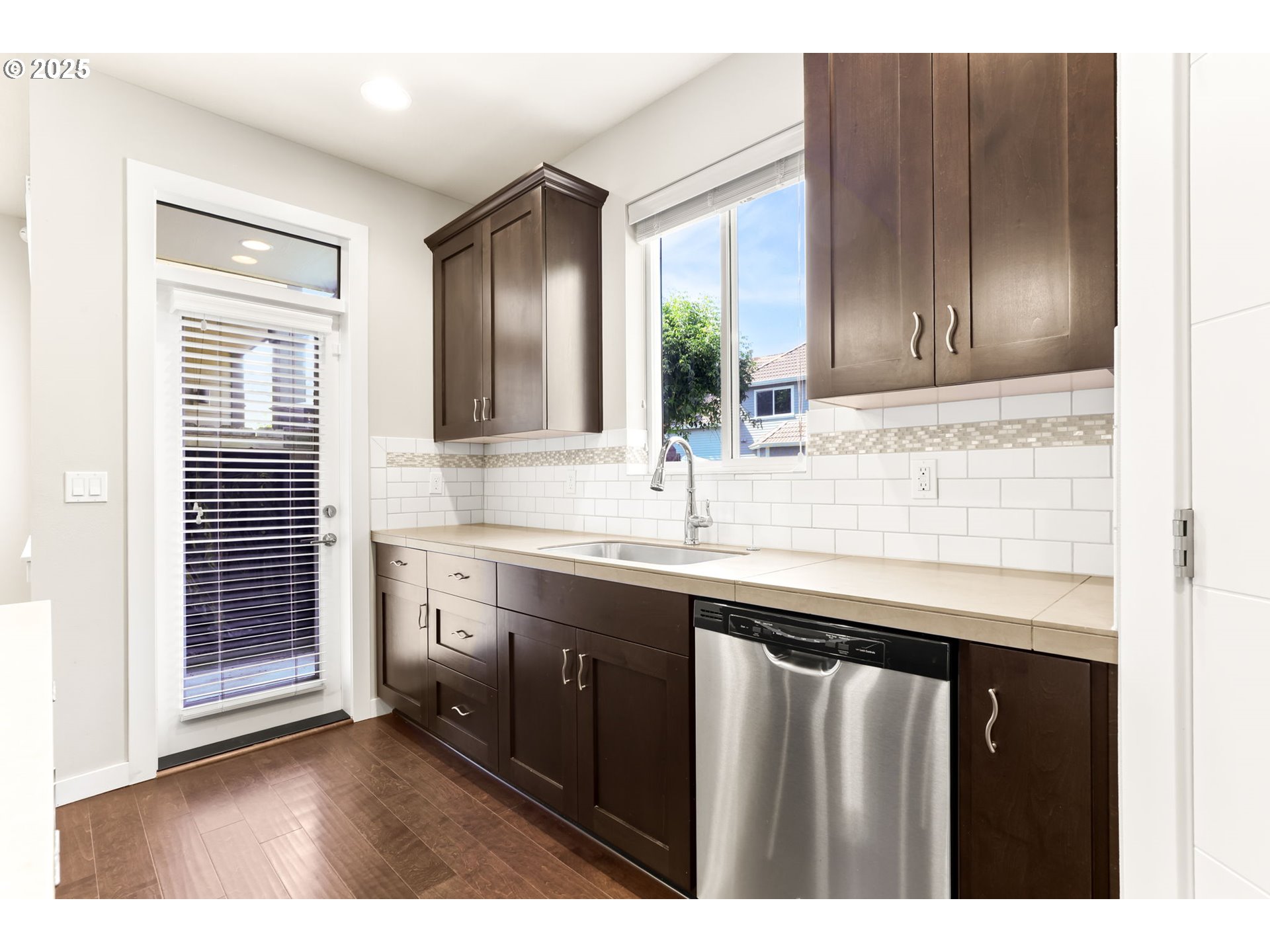 782 Pebblestone Lane Beaverton, OR 97006 - Photo 10 of 36